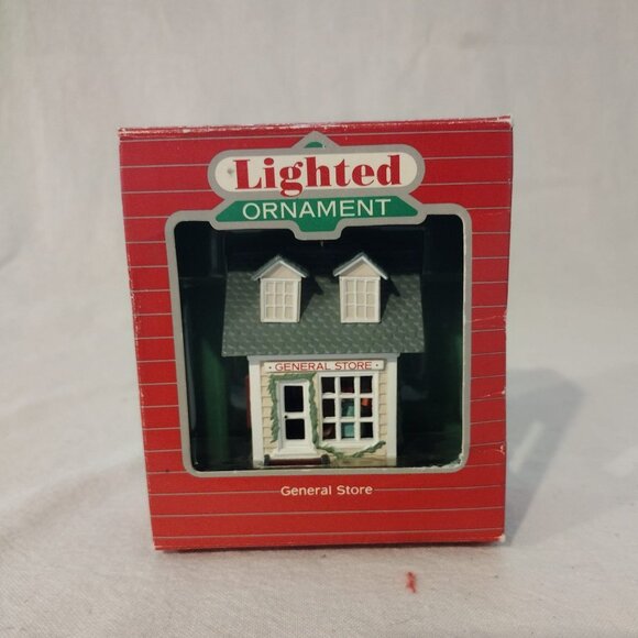 NIB 1986 Hallmark General Store Lighted Ornament with Connector Cord. - Picture 1 of 9